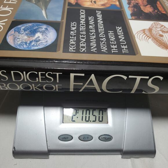 Readers Digest Book of Facts Essential & Intriguing Information 1987 HC Vtg - Picture 9 of 9